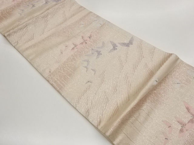 波に蝶模様織出し開き名古屋帯（額縁仕立て）